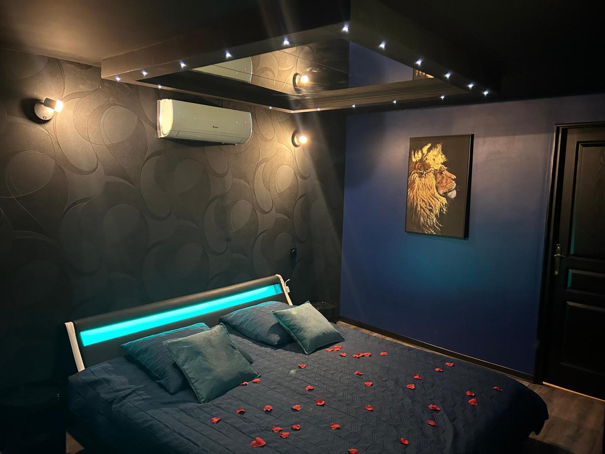 Love Room La Parenthese Carnoules Exterior photo